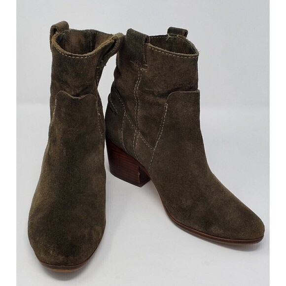 VINCE CAMUTO ARMY GREEN SUEDE ANKLE BOOTS BOOTIES WOMEN SIZE 7 UTILITY - Picture 1 of 11